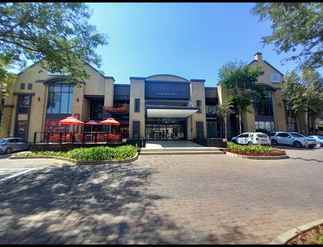 419M² OFFICE TO LET IN BRYANSTON